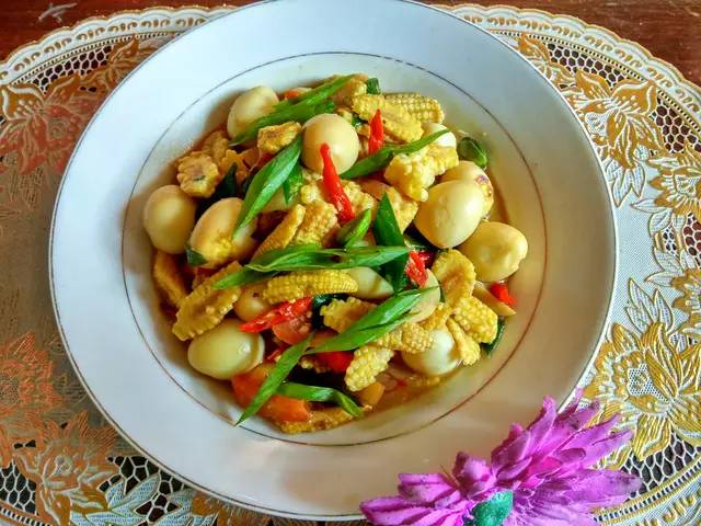 oseng sayur telur puyuh (cookpad.com/mrssfdita)