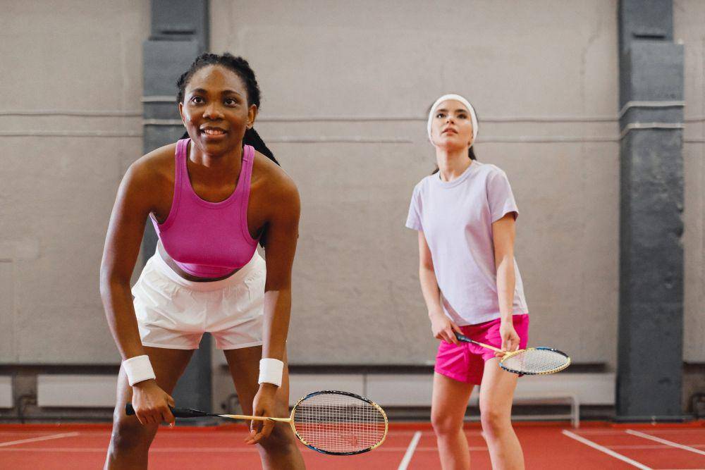 ilustrasi badminton (pexels.com/SHVETS production)