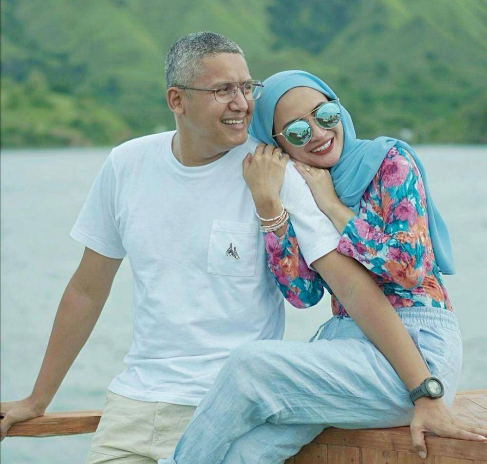 Natalie Sarah bersama suami (instagram.com/natalie_sarahs)