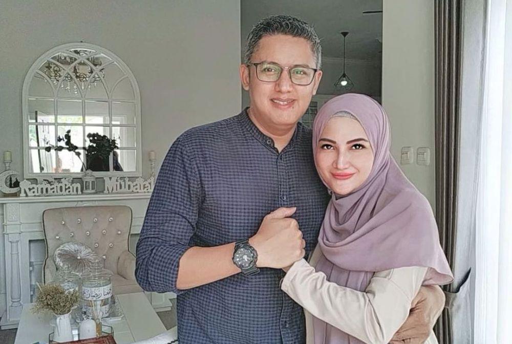 9 Potret Mesra Natalie Sarah dan Suami, Rayakan 15 Tahun Bersama