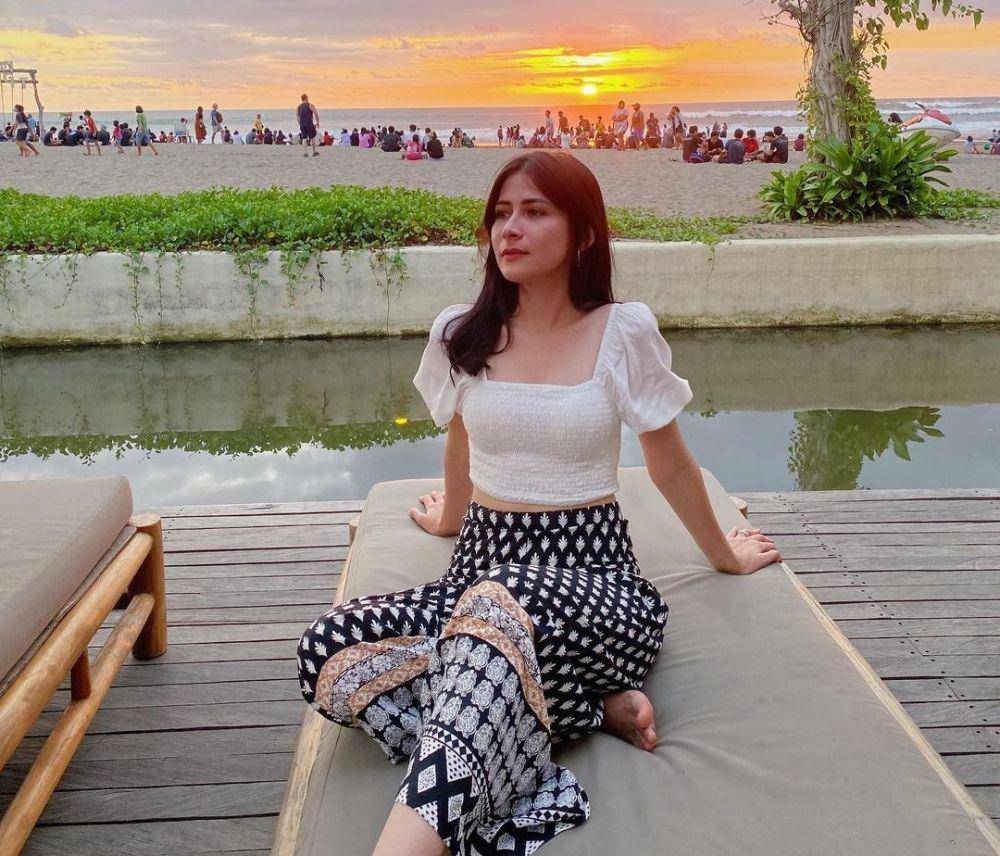 Rina Diana (instagram.com/rinadiana_8)