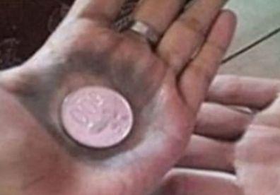 10 Tingkah Gabut Pas Kecil yang Hanya Dilakuin Anak 90-an, Kocak Abis!