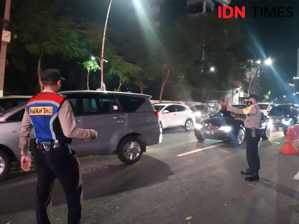 [BREAKING] TP Kebakaran, Lalin dari Basra Dialihkan ke Embong Wungu