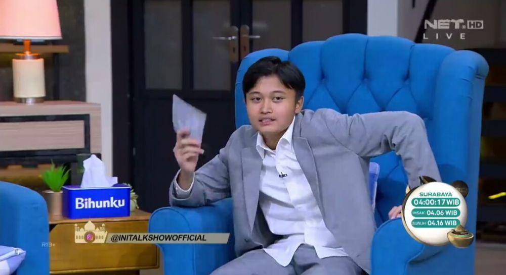 potret Rizwan Fadilah pertama kali jadi host di tv (dok. youtube.com/Ini Talk Show)