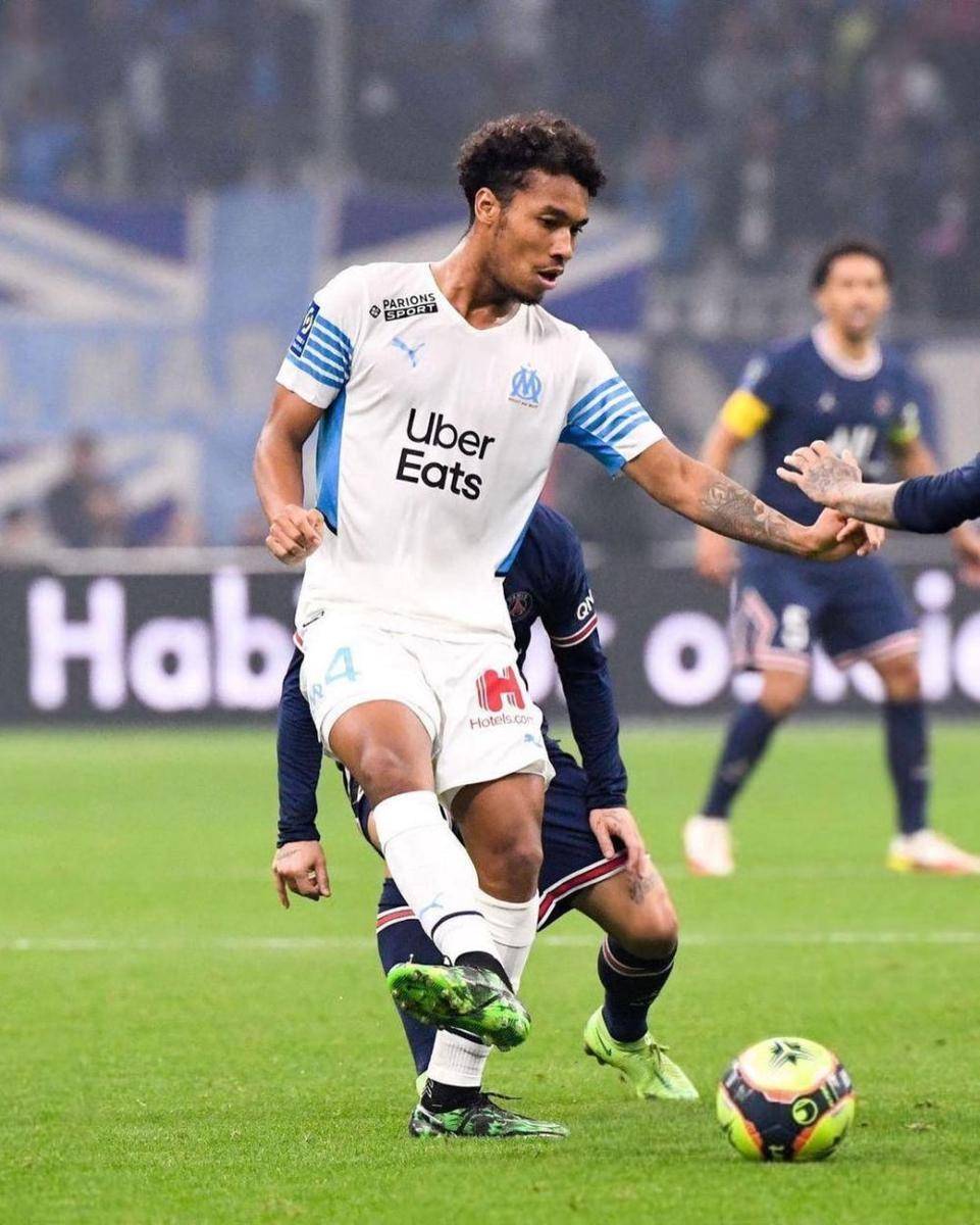 Boubacar Kamara saat membela Olympique Marseille di Ligue 1. (instagram.com/bouba_darkoss)
