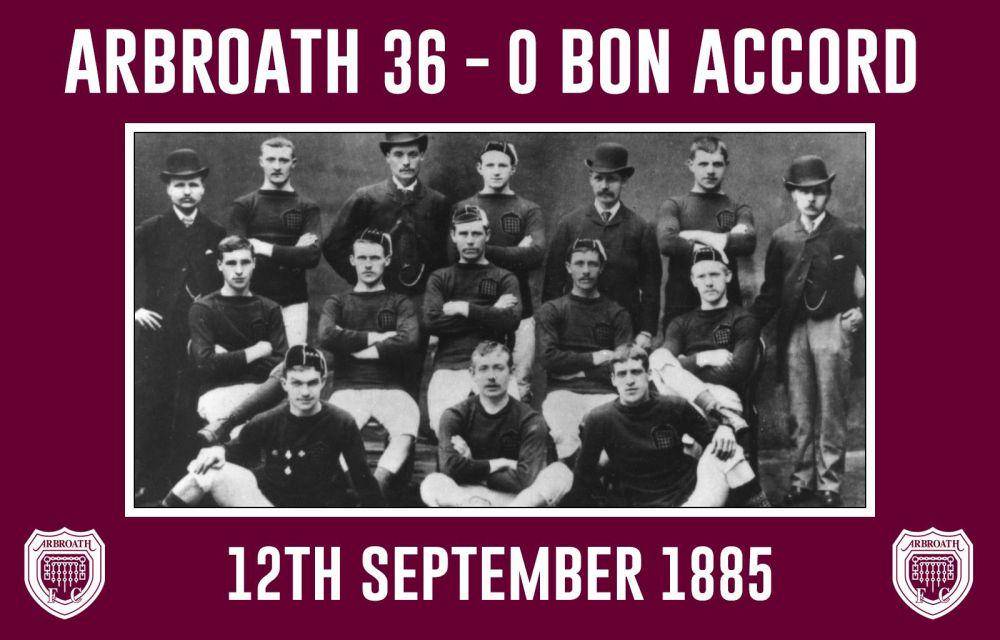 Skuad Arbroath ketika mengalahkan Bon Accord dengan skor 36-0. (arbroathfc.co.uk)