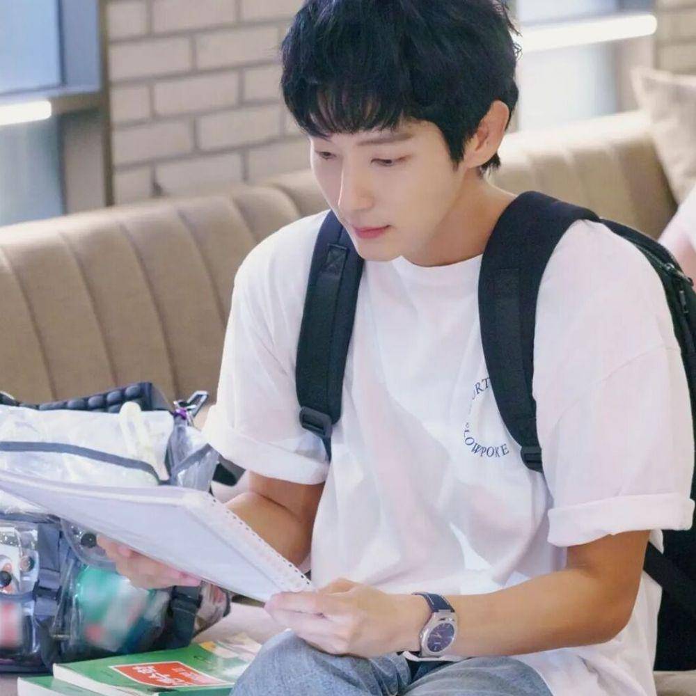 Lee Joon Gi (instagram.com/actor_jg/)