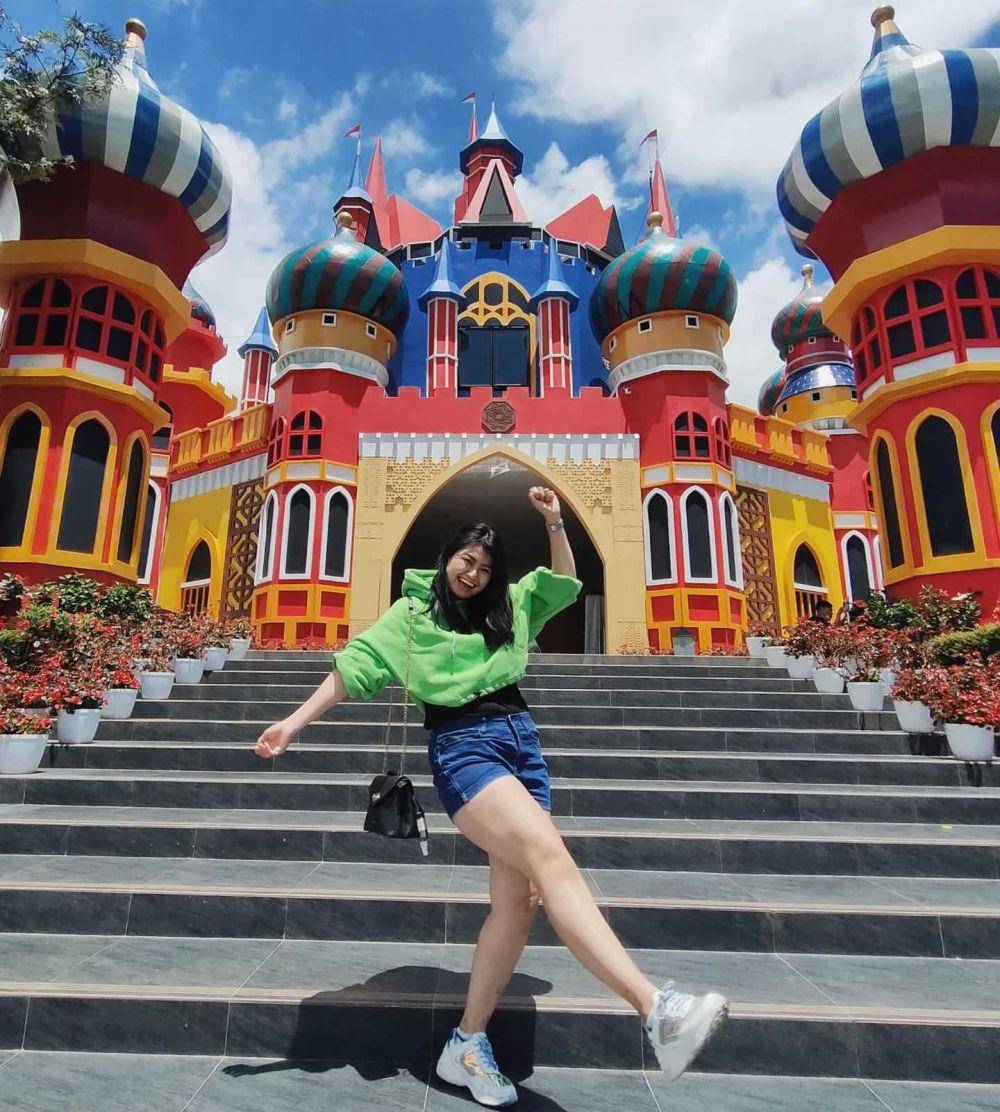 D'Castello (instagram.com/fidelahangga)