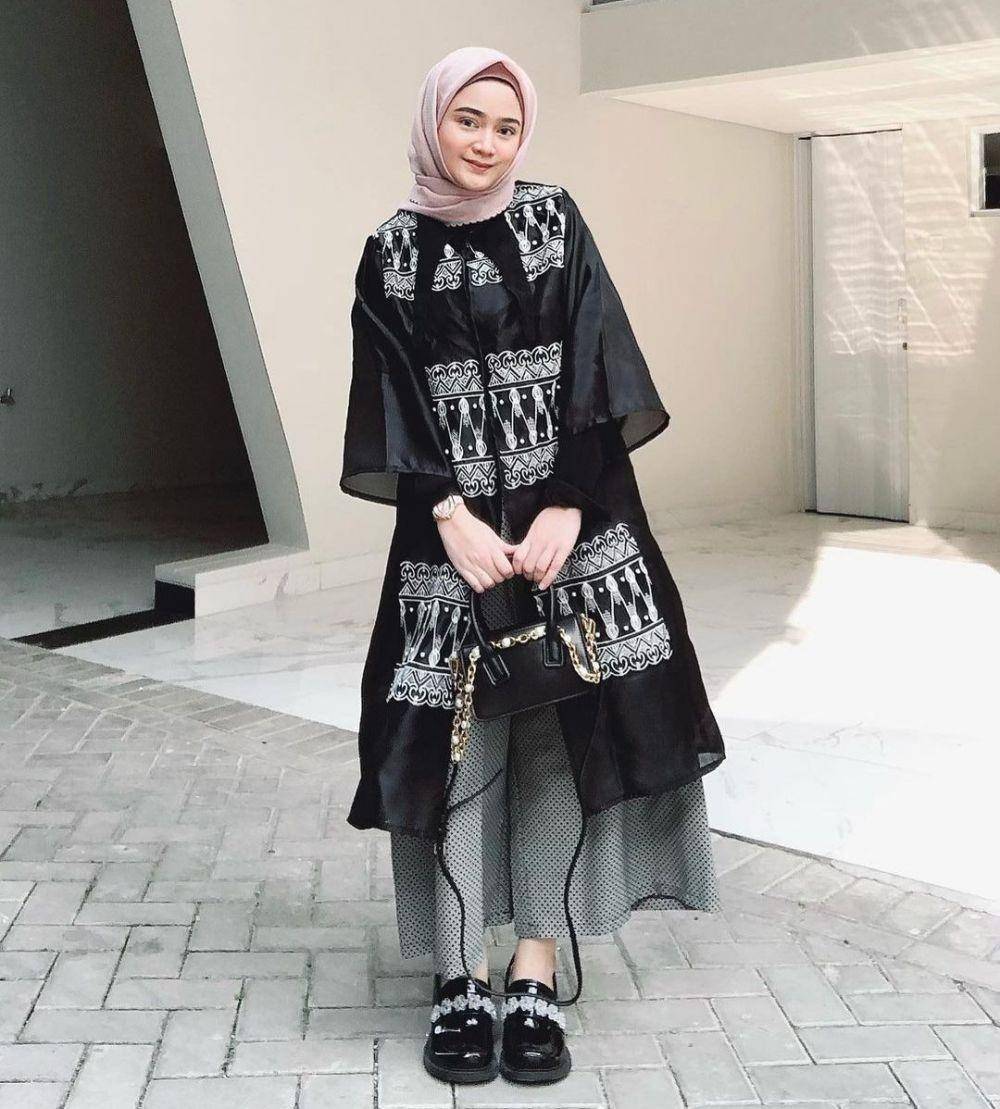 style tunik lebaran (instagram.com/rezkysyafitri)