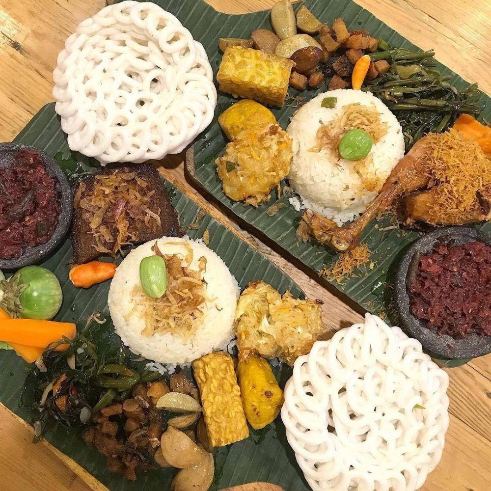 Menu makanan di Seeng Nini (instagram.com/roodish.id)