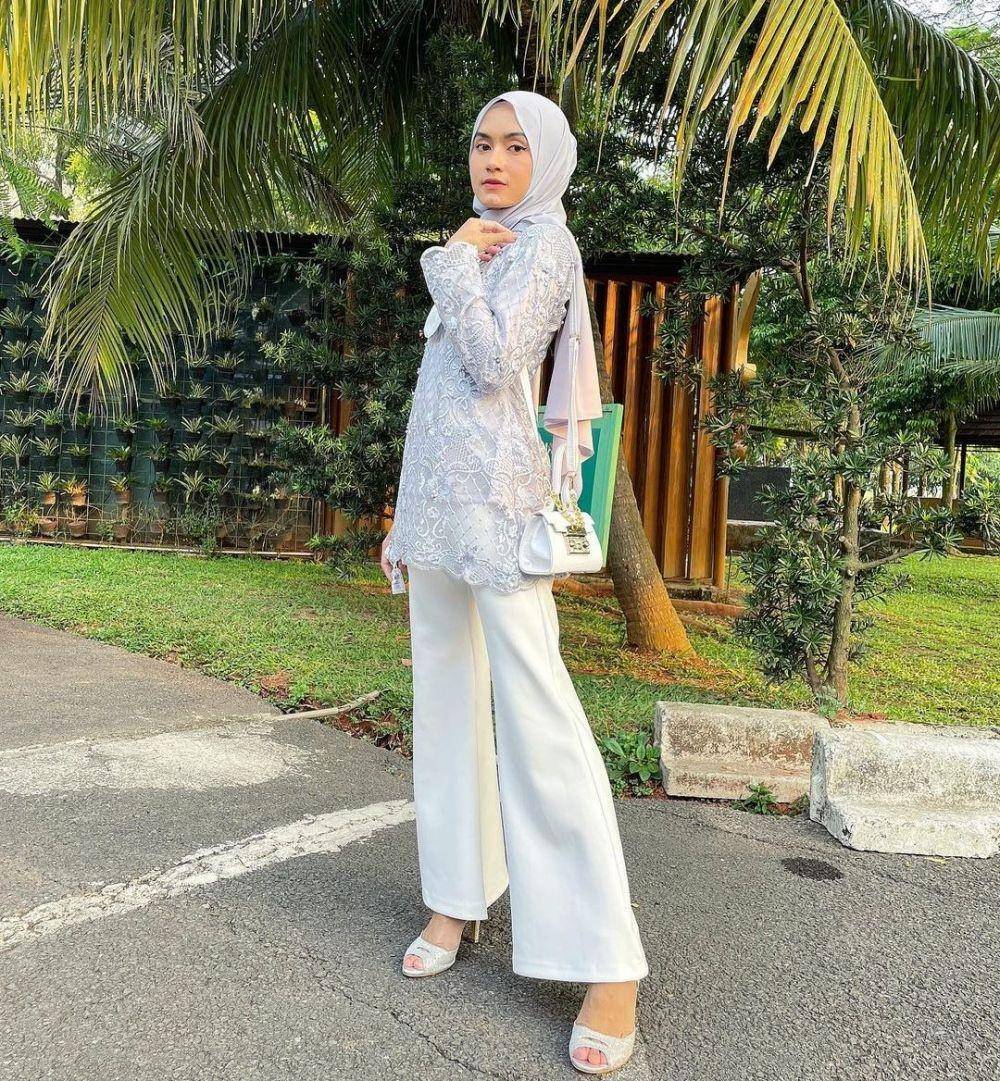 style tunik lebaran (instagram.com/savinafauzulina)