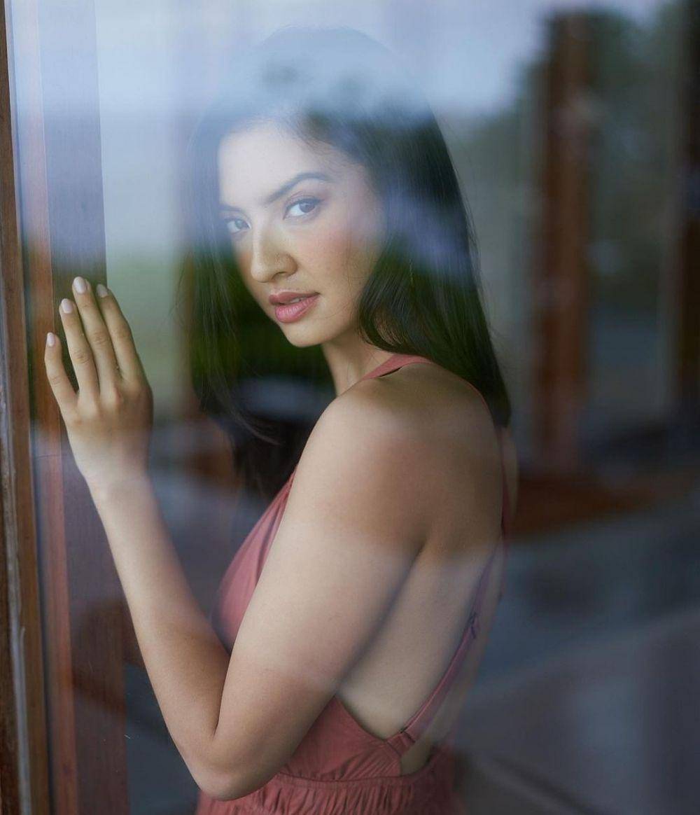 Raline Shah (instagram.com/ralineshah)