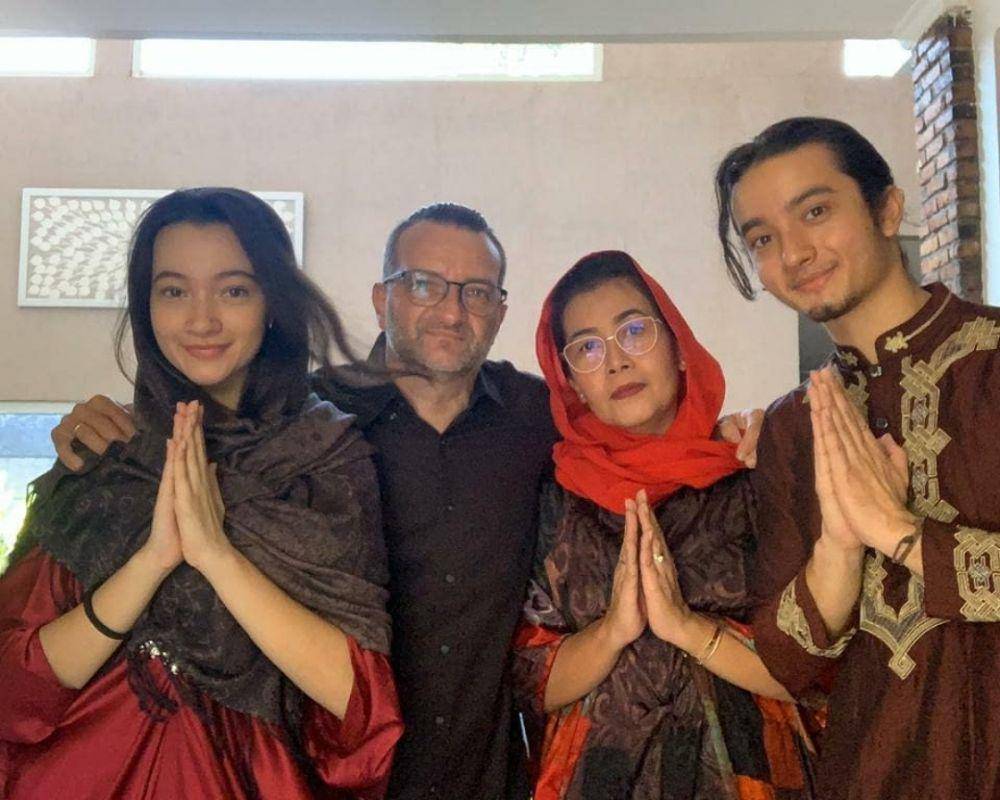 keluarga Bryan dan Megan Domani (instagram.com/adedomani)