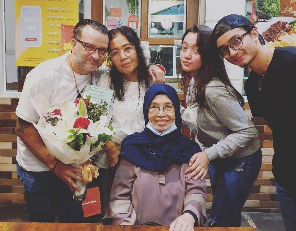 keluarga Bryan dan Megan Domani (instagram.com/adedomani_)