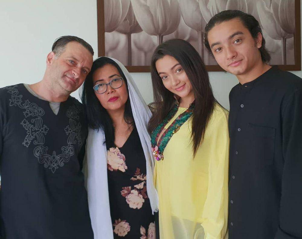 keluarga Bryan dan Megan Domani (instagram.com/adedomani_)