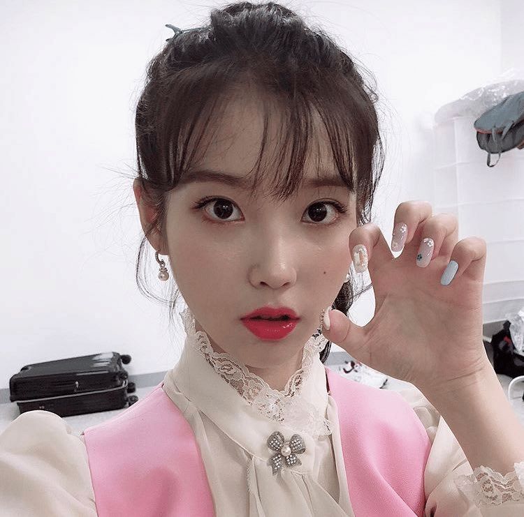 nail art IU (twitter.com/PopnailsK)