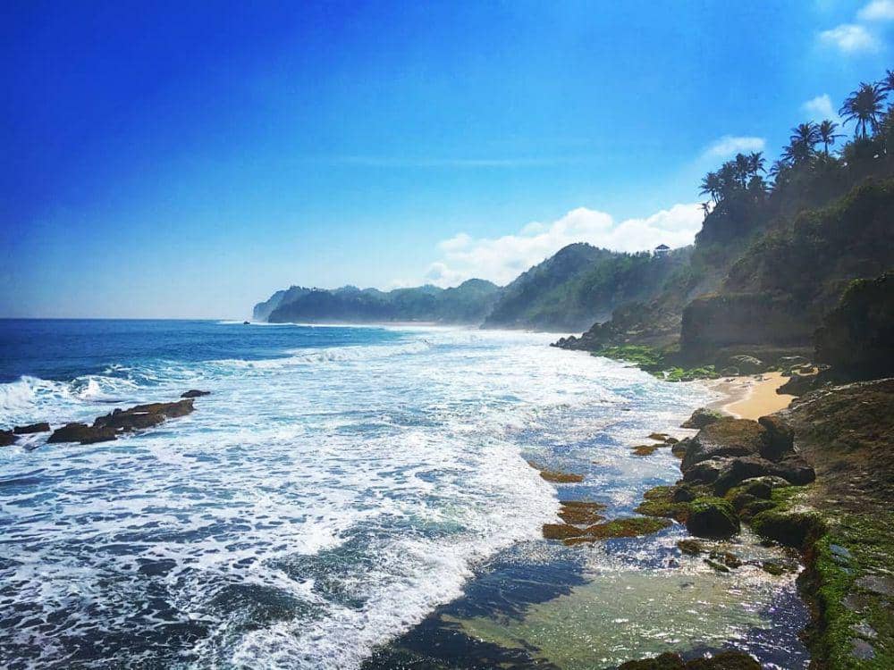 Pantai Banyu Tibo (instagram.com/Anuuaarr)