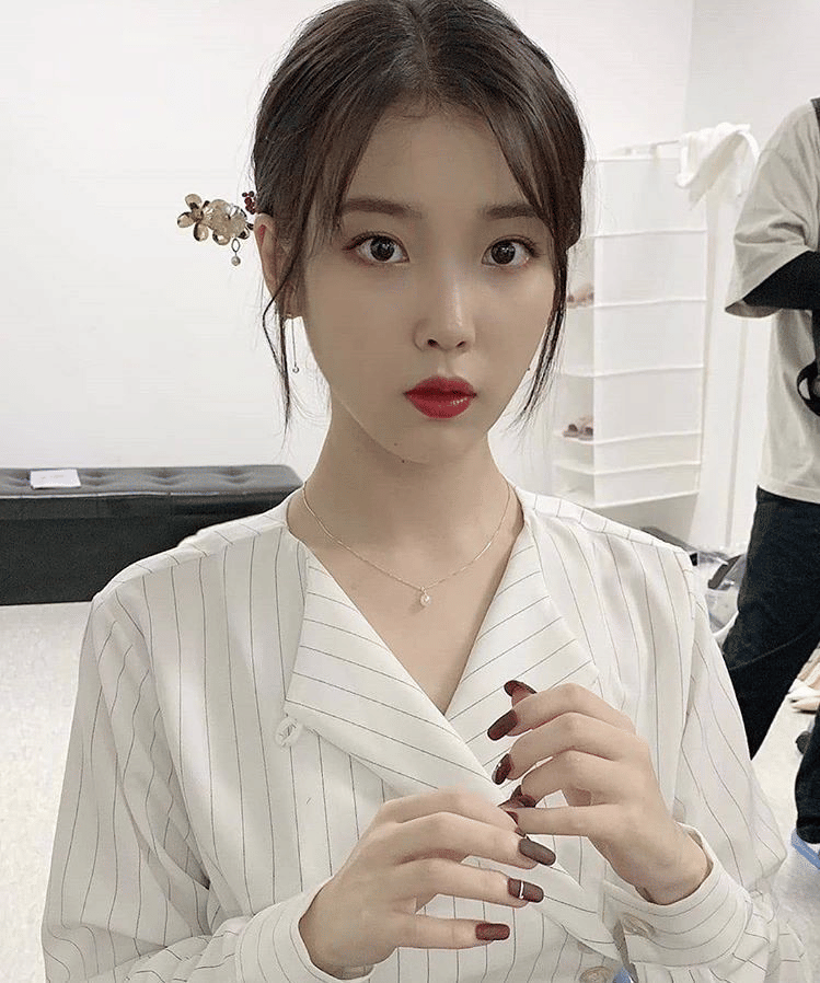 nail art IU (twitter.com/PopnailsK)