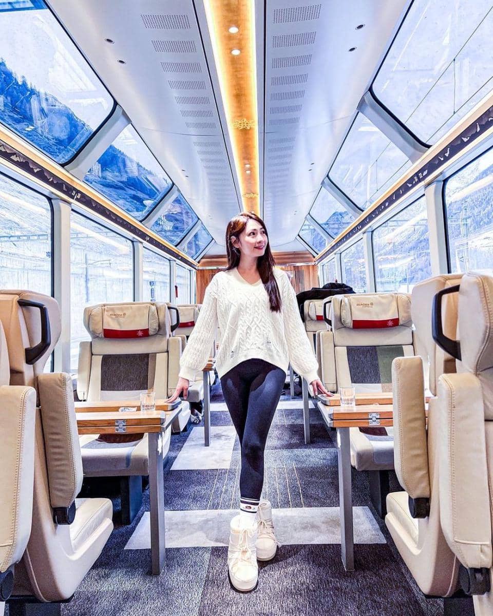 potret panorama Swiss dengan kereta (instagram.com/jeszica_ho)