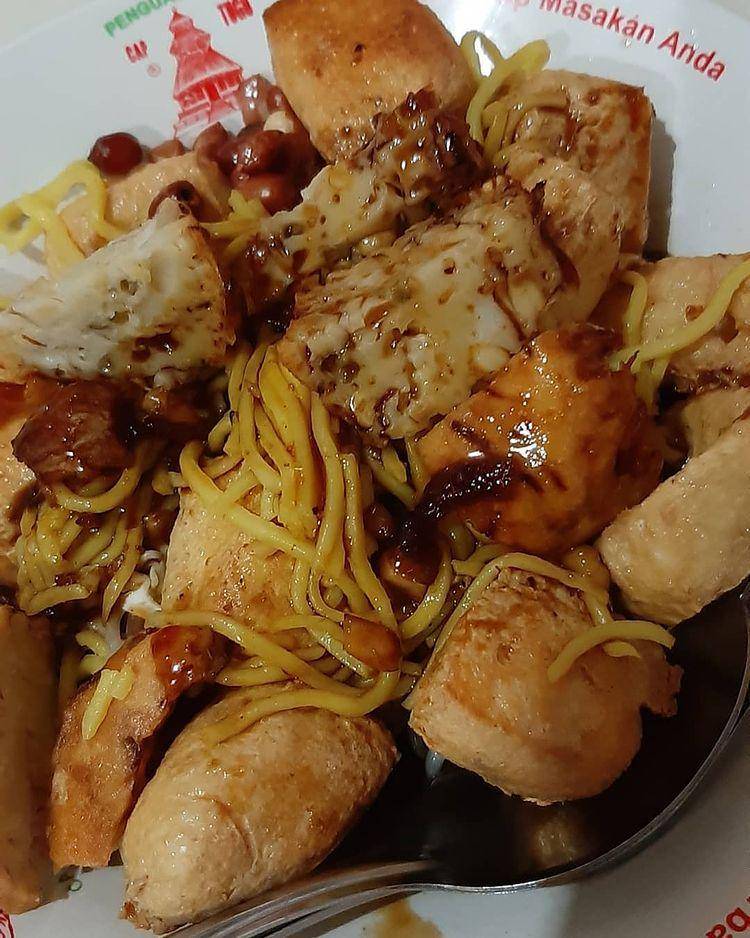 Tahu Kupat Mas Pri (instagram.com/kelafaran)