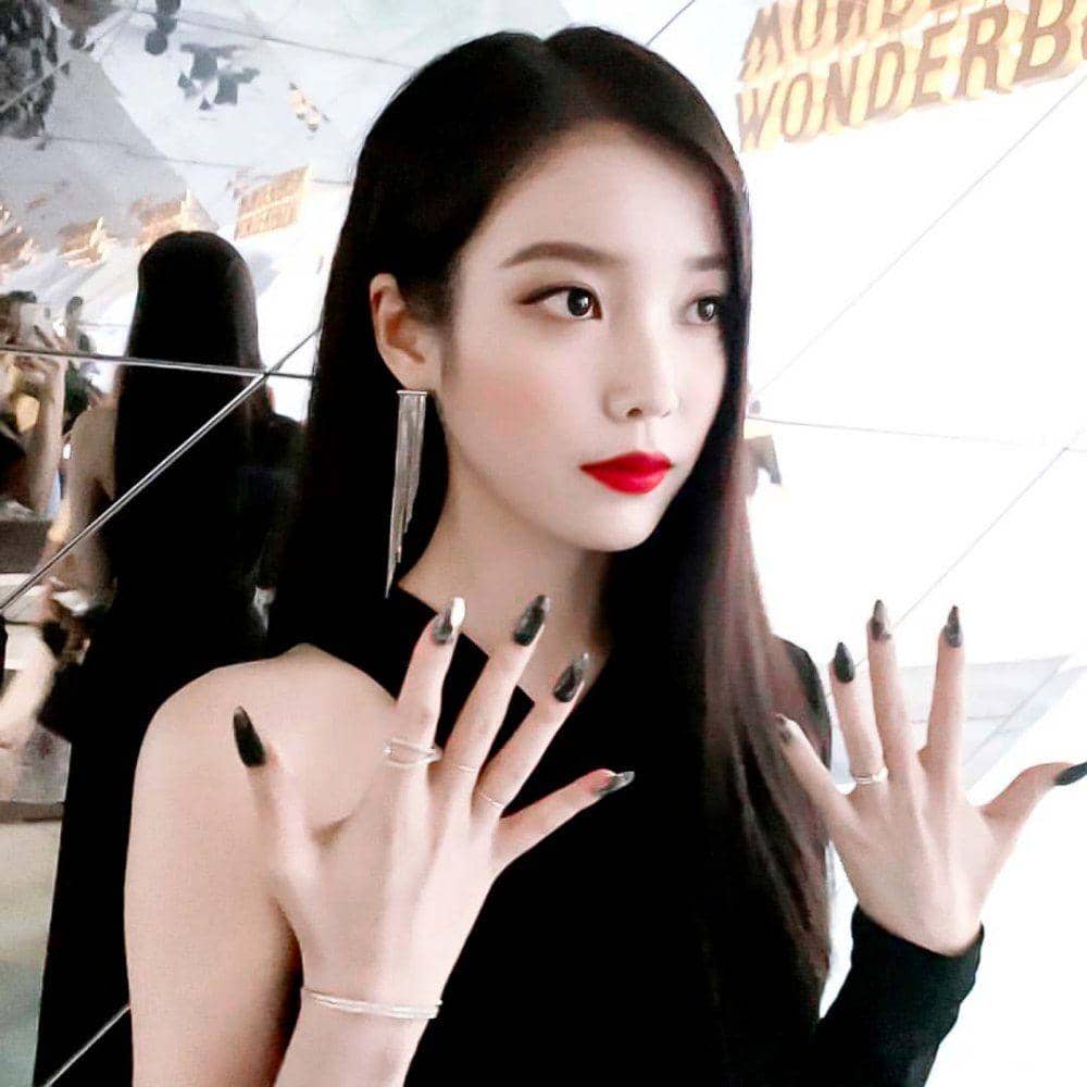 nail art IU (twitter.com/PopnailsK)