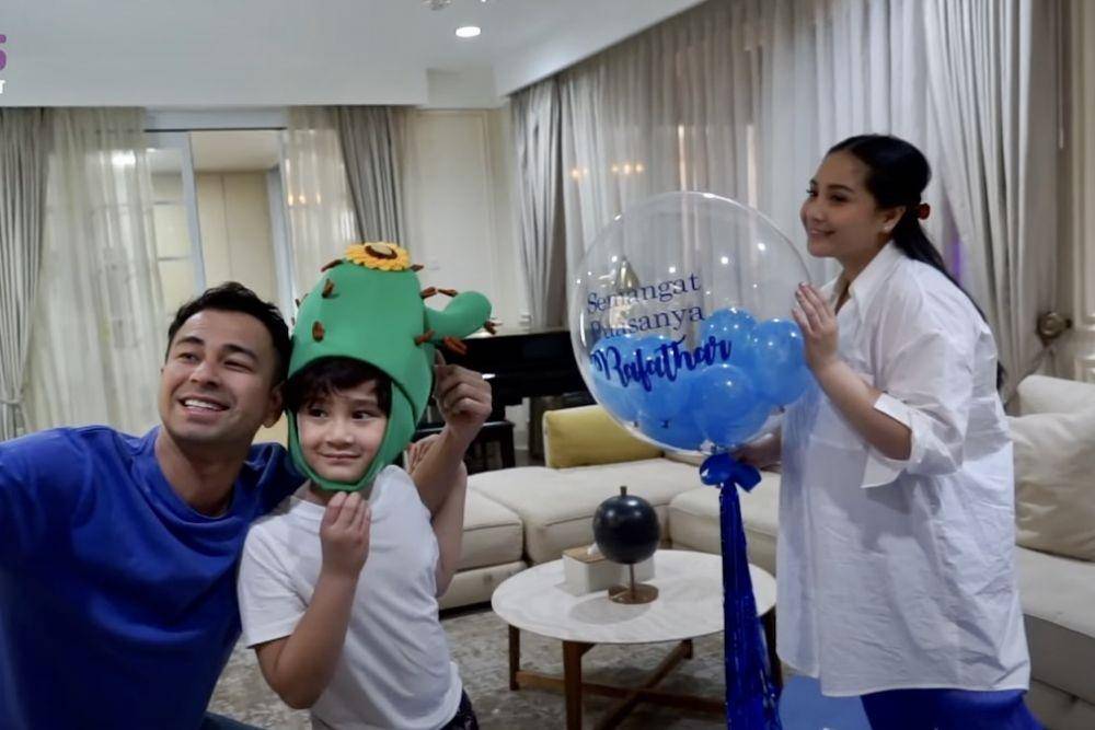 potret Rafathar Dikasih Kado dari Arsy (YouTube.com/Rans Entertainment)