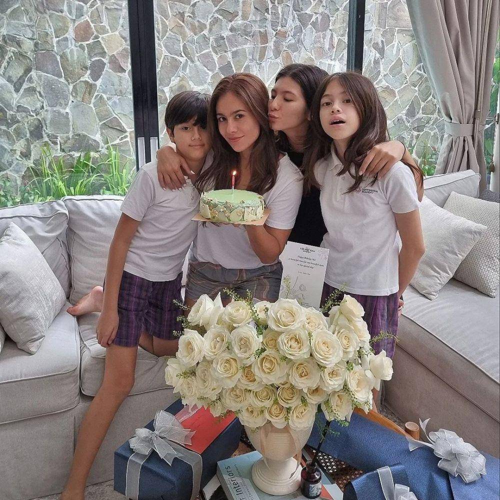 Kejutan ultah Wulan Guritno. (instagram.com/wulanguritno)
