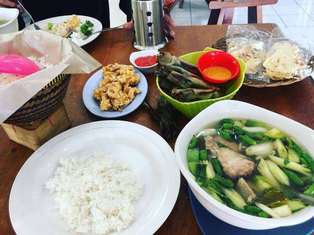 Rumah Makan Taman Taktakan (instagram.com/fitrianurwijayanti)