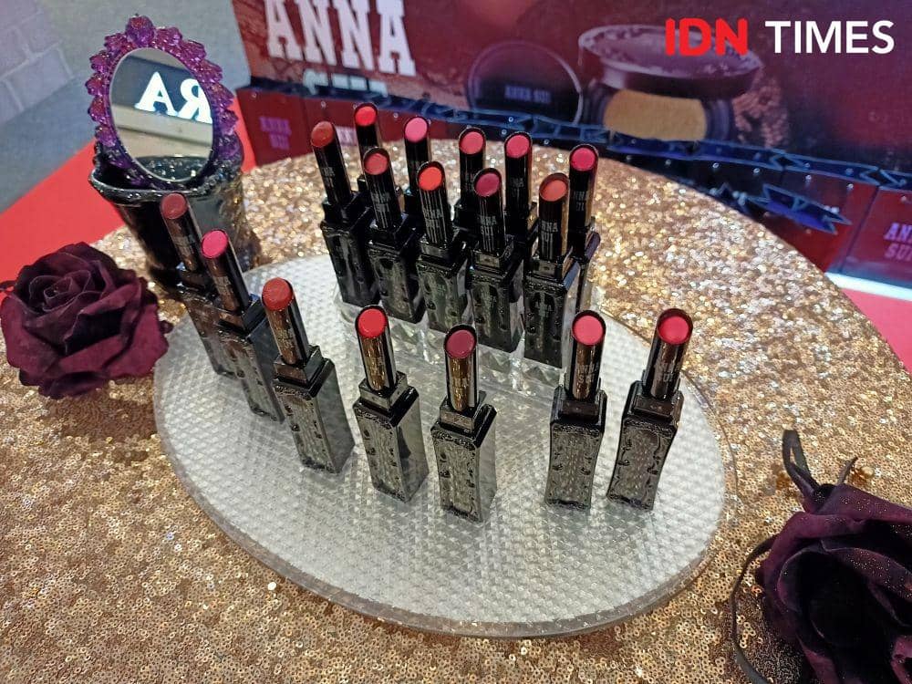 Nostalgianna 2022 Spring Collection by Anna Sui (IDN Times/M. Tarmizi Murdianto)