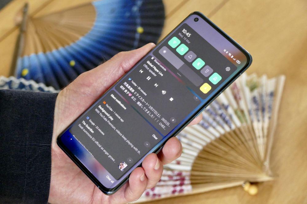 5 Smartphone Pesaing Realme Q5 Pro dengan Snapdragon 870 5G