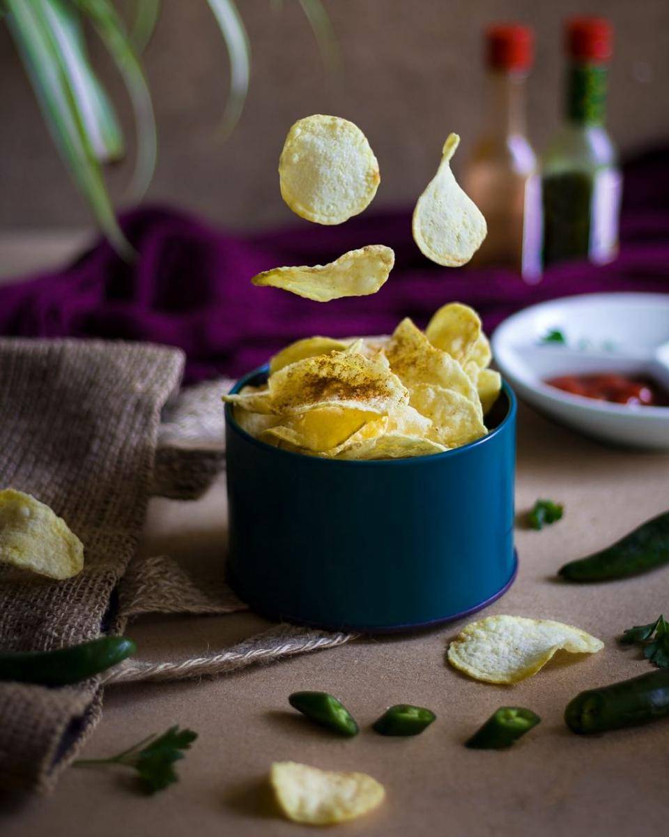 ilustrasi keripik kentang (unsplash.com/Negar Mz)