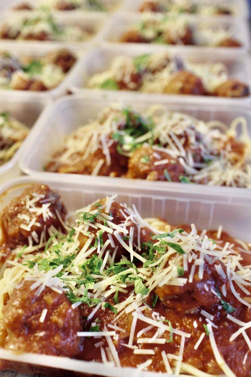 ilustrasi makanan (unsplash.com/Olivia Herlambang-Tham)