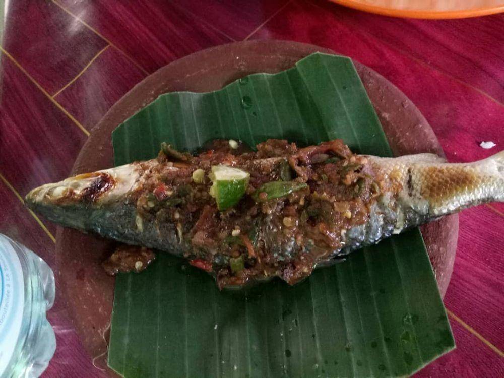 Pecak Bandeng Sawah Luhur (instagram.com/yatihondaautoserang)