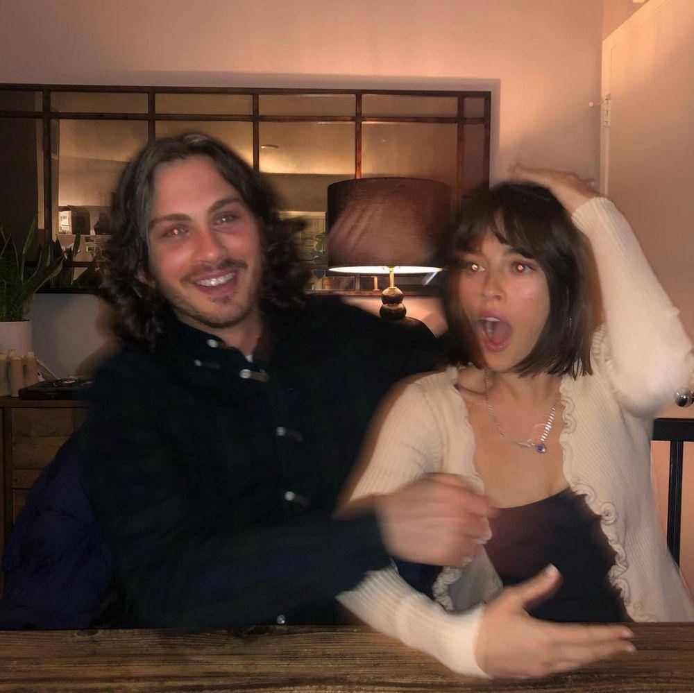 Potret Logan Lerman bersama kekasihnya, Analuisa Corrigan (instagram.com/analuisacorrigan)