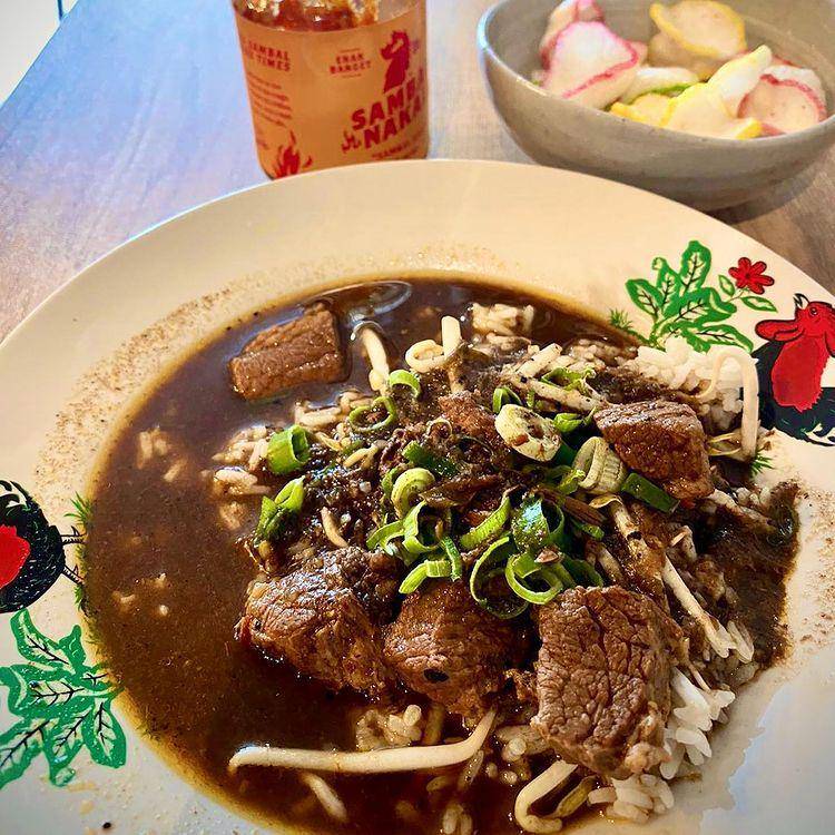 potret rawon di Rawon Setan Embong Malang (instagram.com/ itsjava_nz)