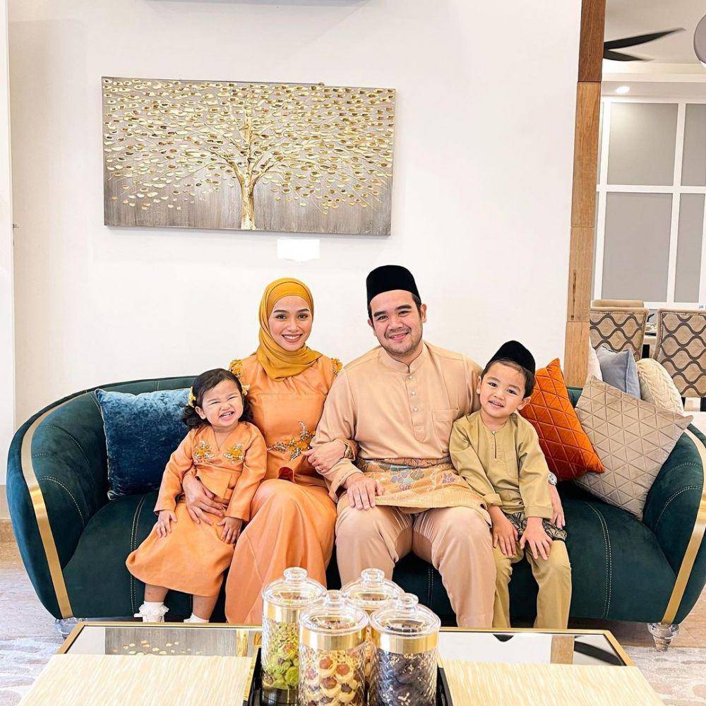 potret keluarga Tya Arifin (instagram.com/tyaarifinnw)