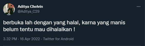 cuitan warganet tentang buka puasa (twitter.com/Aditya_C29)