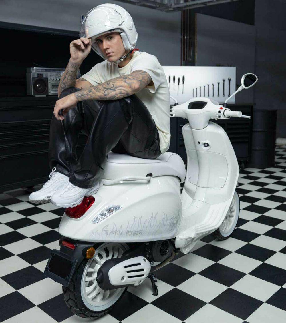 potret Vespa edisi khusus Justin Bieber (instagram.com/vespa)