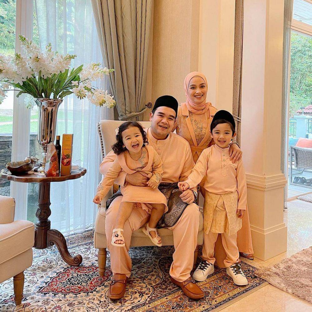 potret keluarga Tya Arifin (instagram.com/tyaarifinnw)