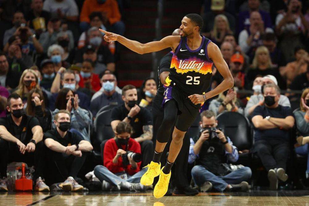 Mikal Bridges saat berseragam Phoenix Suns (instagram.com/mikalbridges)