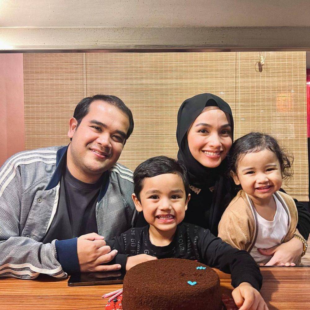 potret keluarga Tya Arifin (instagram.com/tyaarifinnw)