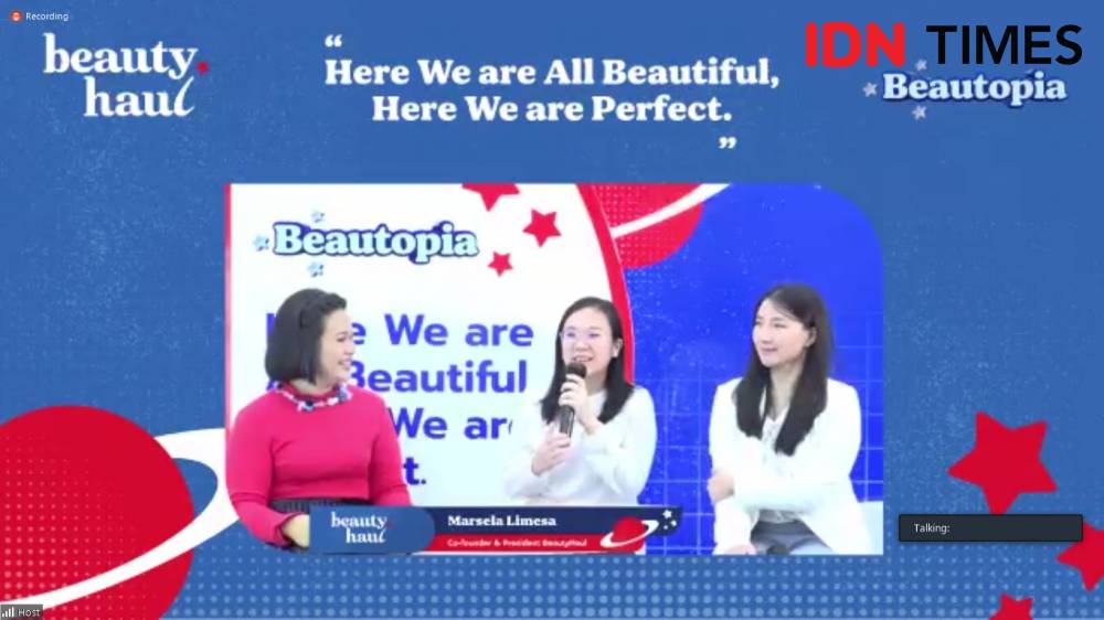 Press Conference BeautyHaul Beautopia: Here We are All Beautiful, Here We are All Perfect. Jumat (15/4/2022) IDN Times/Dela Anggraini