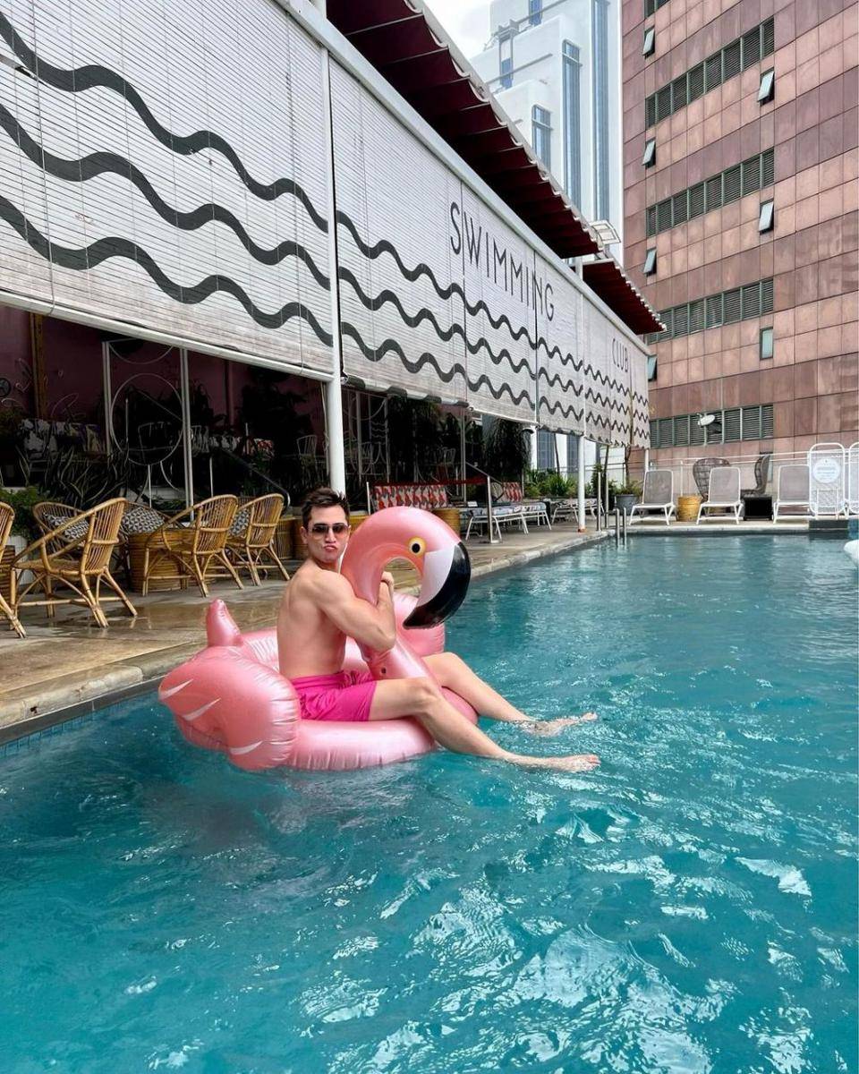 potret keseruan Verrell Bramasta liburan di Malaysia (instagram.com/bramastavrl)