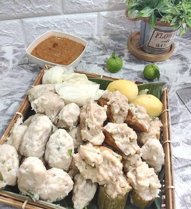 siomay bandung (instagram.com/ipink_nicole)