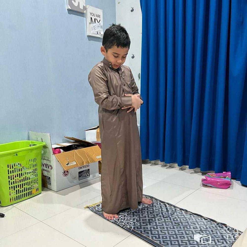 potret Adam (instagram.com/teukuwisnu)