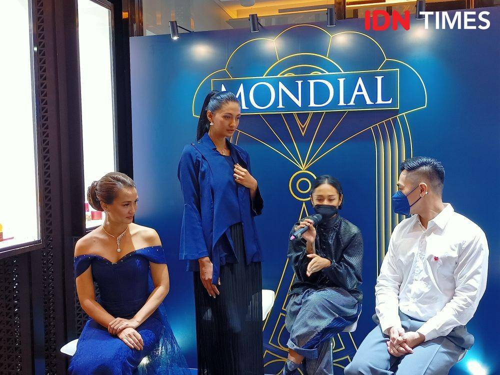 Acara Grand Launching Gala and Glamorous Collection by Mondial. 14 April 2022. (IDN Times/M. Tarmizi Murdianto)