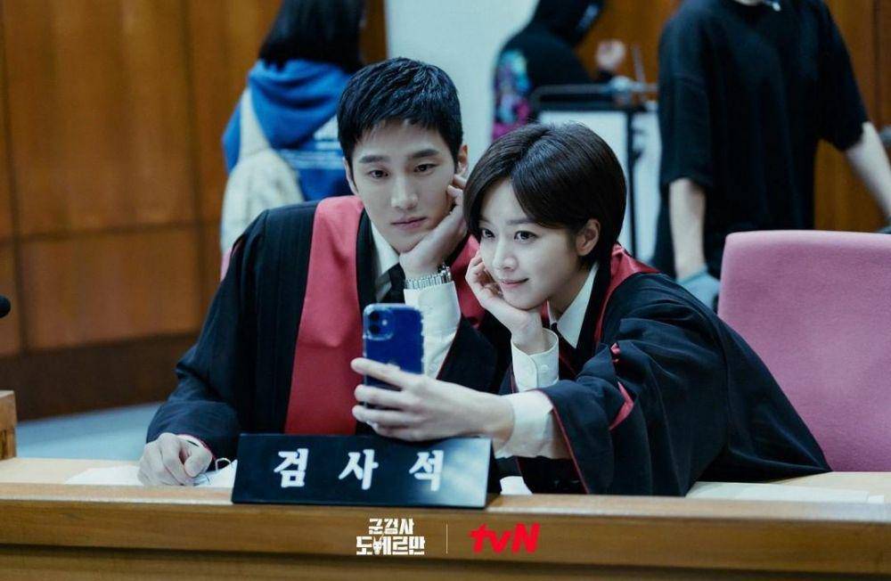 Ahn Bo Hyun dan Jo Bo Ah di drama Military Prosecutor Doberman (instagram.com/tvn_drama)