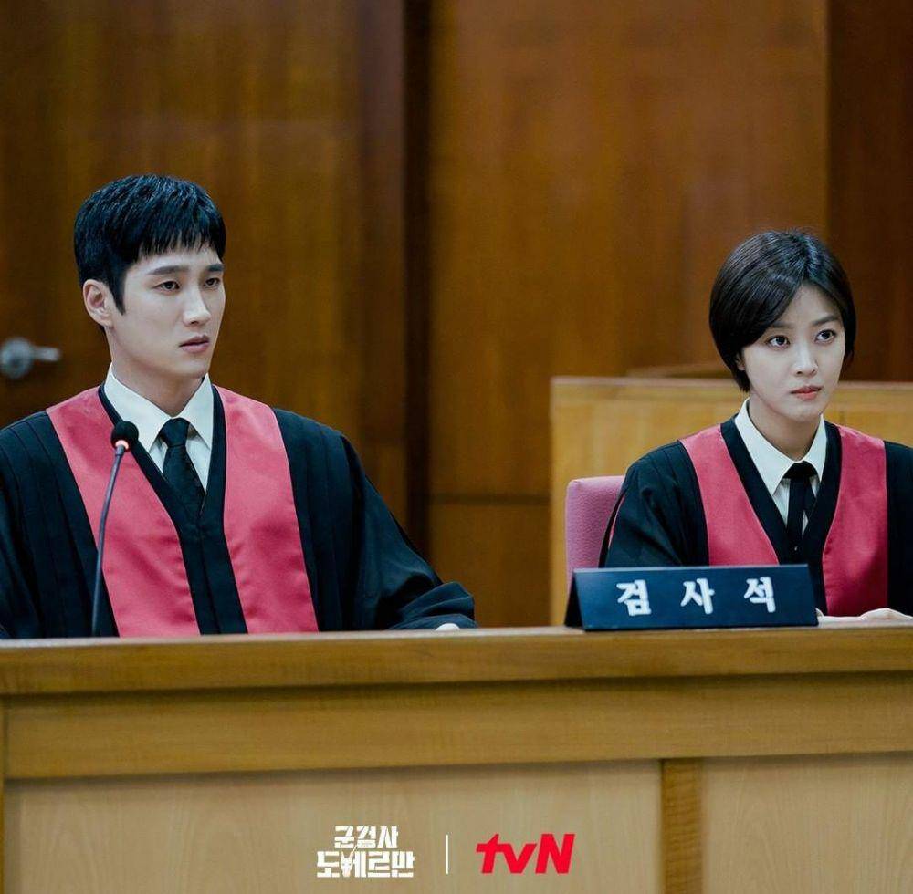 Ahn Bo Hyun dan Jo Bo Ah di drama Military Prosecutor Doberman (instagram.com/tvn_drama)