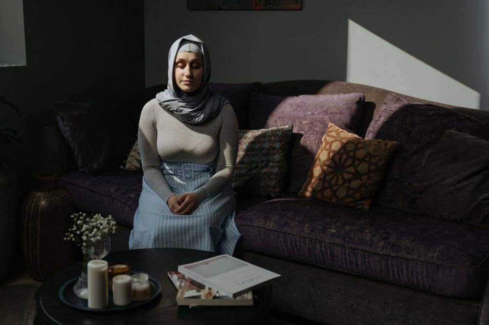 ilustrasi perempuan berhijab (pexels.com/Cottonbro)