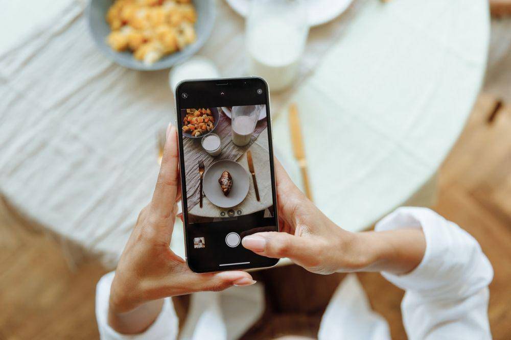 ilustrasi handphone (pexels.com/Thirdman)